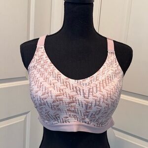 Victoria's Secret Pink & White Patterned Wireless Sports Bra